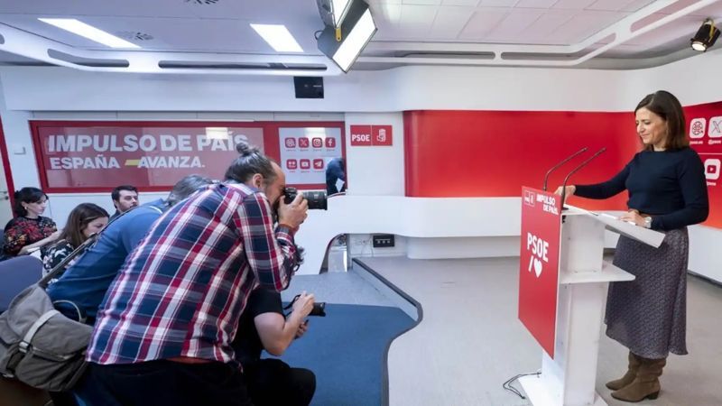 Esther Peña, under en pressekonference i PSOE’s hovedkvarter i Ferraz.