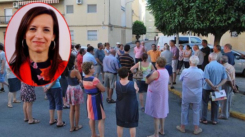 Beatriz Corredor og spaniere på gaden Beatriz Corredor og spaniere på gaden