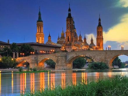 WEEKEND: Som en lus mellem to negle ligger Zaragoza mellem Barcelona og Madrid. Derfor bliver byen ofte overset, men den har faktisk rigeligt at byde på.
