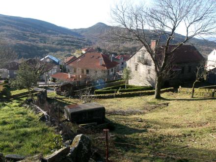 BOLIG: Scor noget landsby-idyl for rigtigt billige penge. Landsby tilbyder dig et helt hus for småpenge.