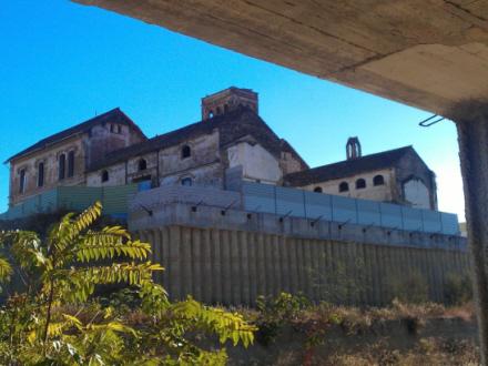 WEEKEND: Spøgelseshuset lidt uden for Málaga er omgærdet af mystik, genfærd og nu er det også til salg. Spanien i Dag sneg sig ind.