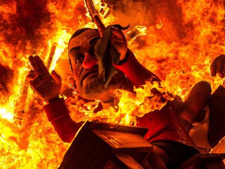 WEEKEND: Rajoy i flammer? Ja, og det er faktisk en fest, og du er inviteret med. Det starter i dag.