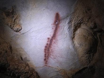HISTORIE: Arkæologi-entusiast og hans hustru opdager 20.000 år gammel finger-malerier.