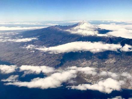 Foto: Sneklædt Teide-bjerg på Tenerife fra søndag (facebook)