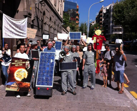 Ifølge solenergi-branchen "kriminaliserer" det nye lovforslag private med solcelleanlæg